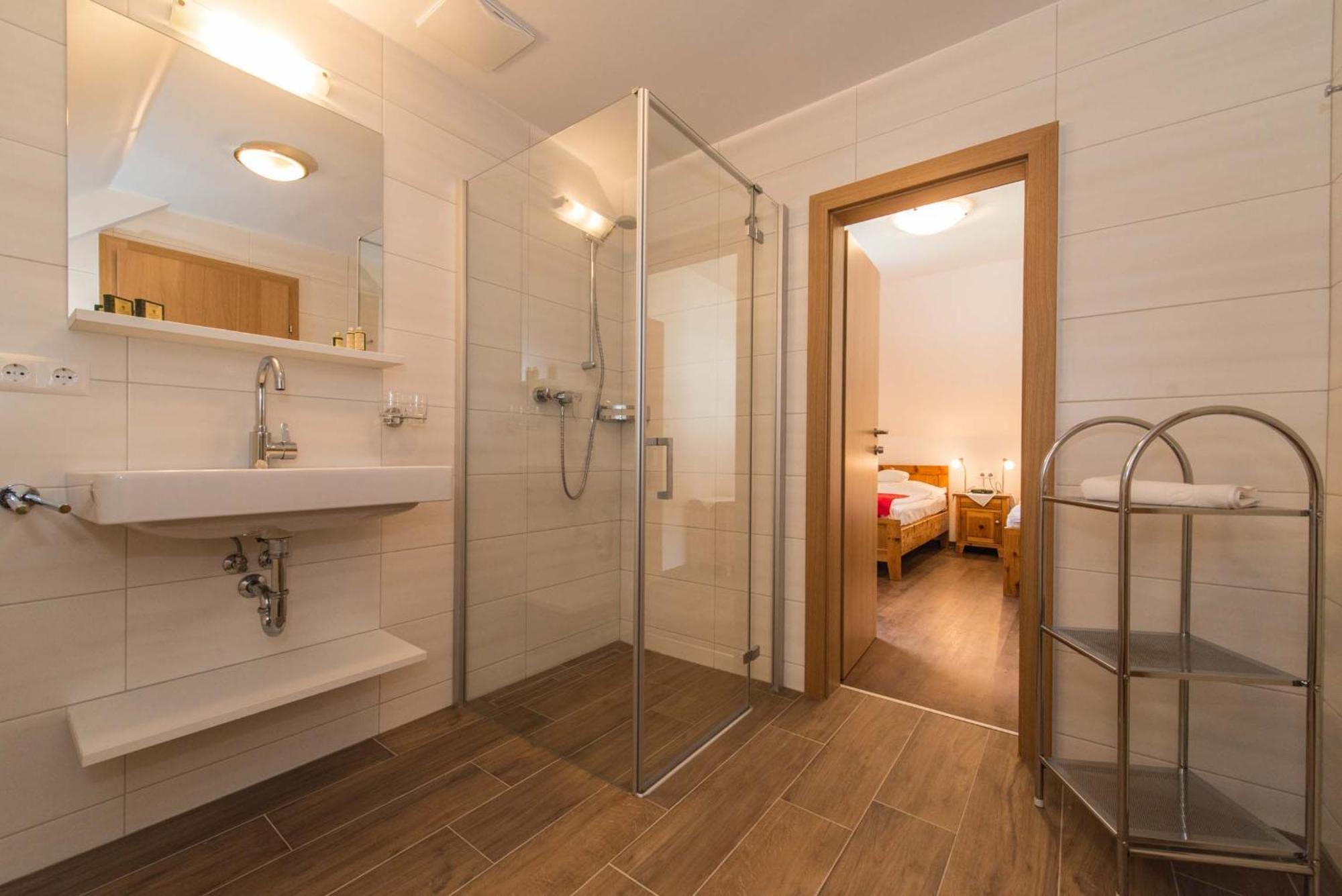 Hotel Haus Waldklause Techendorf Esterno foto